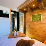 Viking Shelter - Z Jacuzzi Apartment *