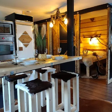 Viking Shelter - Z Jacuzzi Апартаменты *