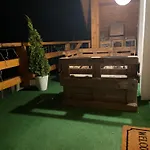 Viking Shelter With Jacuzzi Apartament