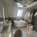 Viking Shelter With Jacuzzi