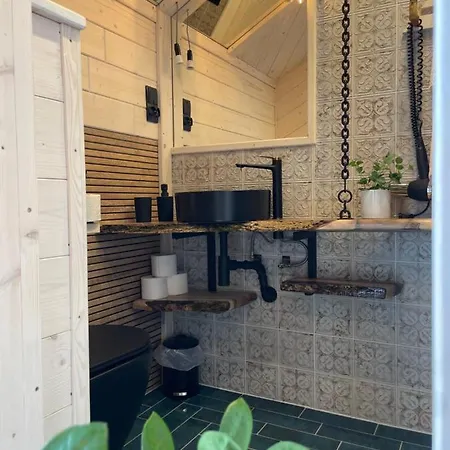 Viking Shelter - Z Jacuzzi Apartment *