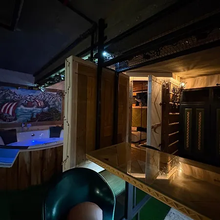 Viking Shelter - Z Jacuzzi Закопане
