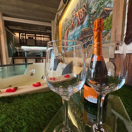 Viking Shelter - Z Jacuzzi