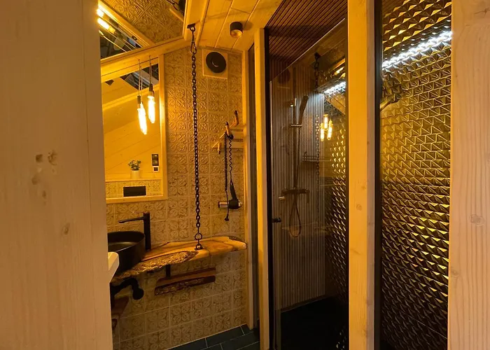 Viking Shelter - Z Jacuzzi Apartmán